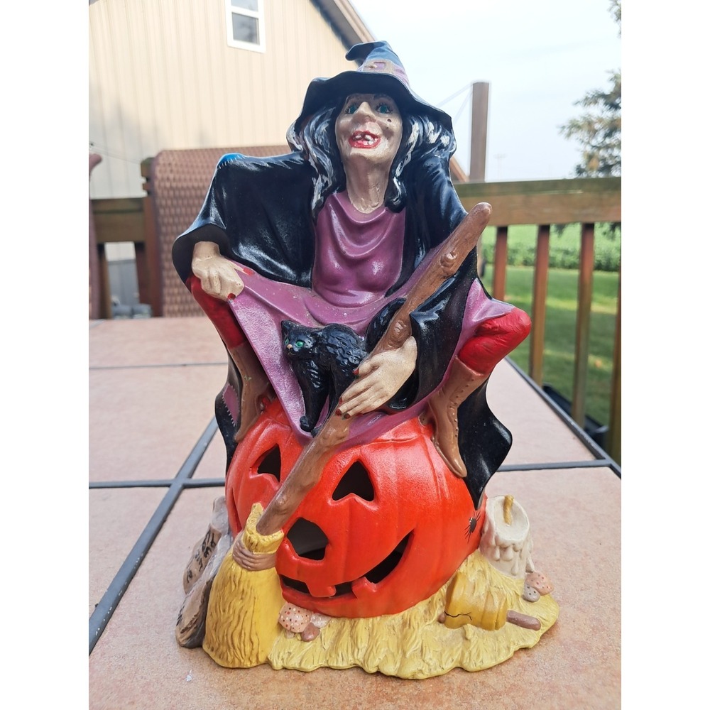 Vintage Byron Molds Ceramic Witch On Pumpkin Halloween Figure Hand Painted J25